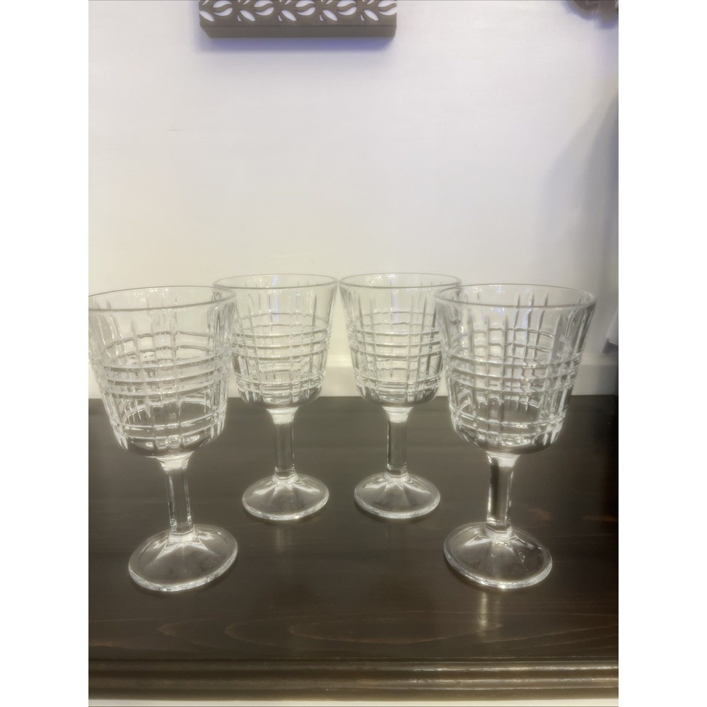 4-Godinger Boundary Wine Goblets Plaid pattern, Venetial Shape. EUC